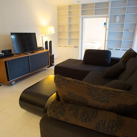 Becici Four-Bedroom Penthouse Apartment With Jacuzzi المظهر الخارجي الصورة